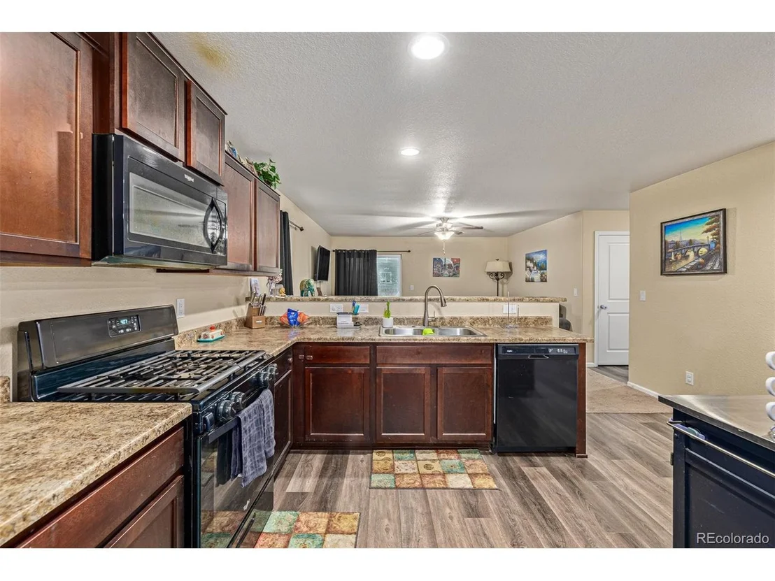 Photo of 47351 Iris Ave