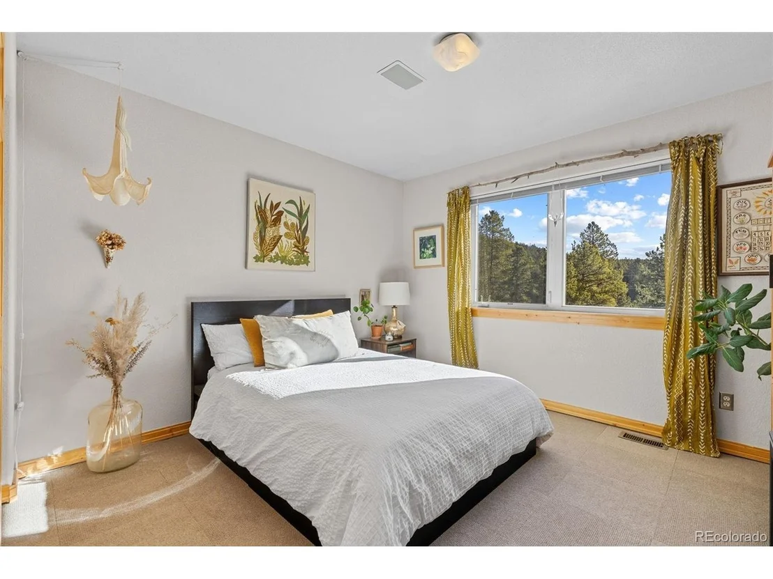 Photo of 32663 Donna Dr