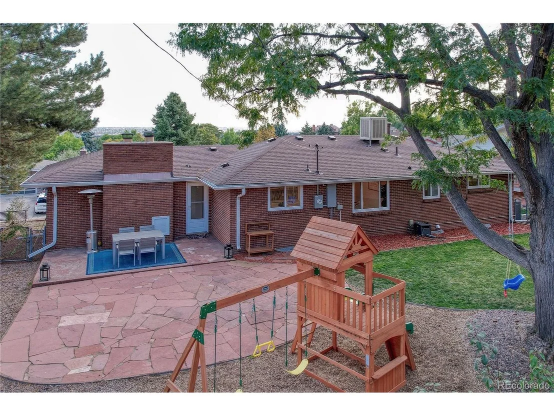 Photo of 8223 W 70th Pl