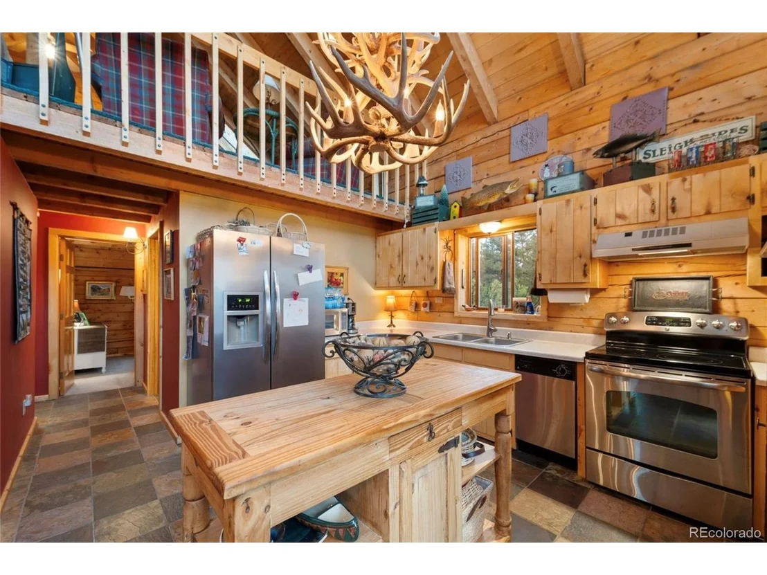 Photo of 2578 Redhill Rd