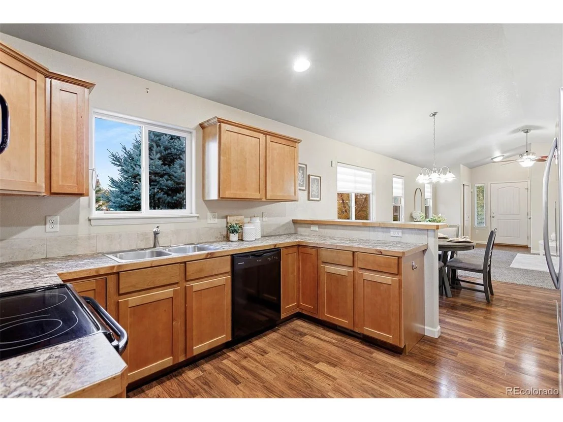 Photo of 3512 Willow Dr