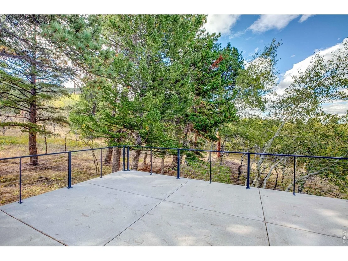 Photo of 964 Ski Rd