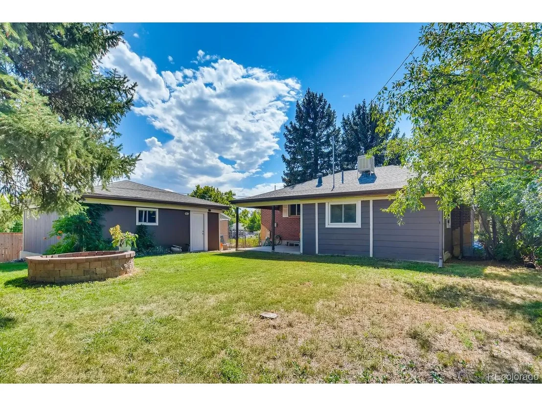 Photo of 11128 Murray Dr