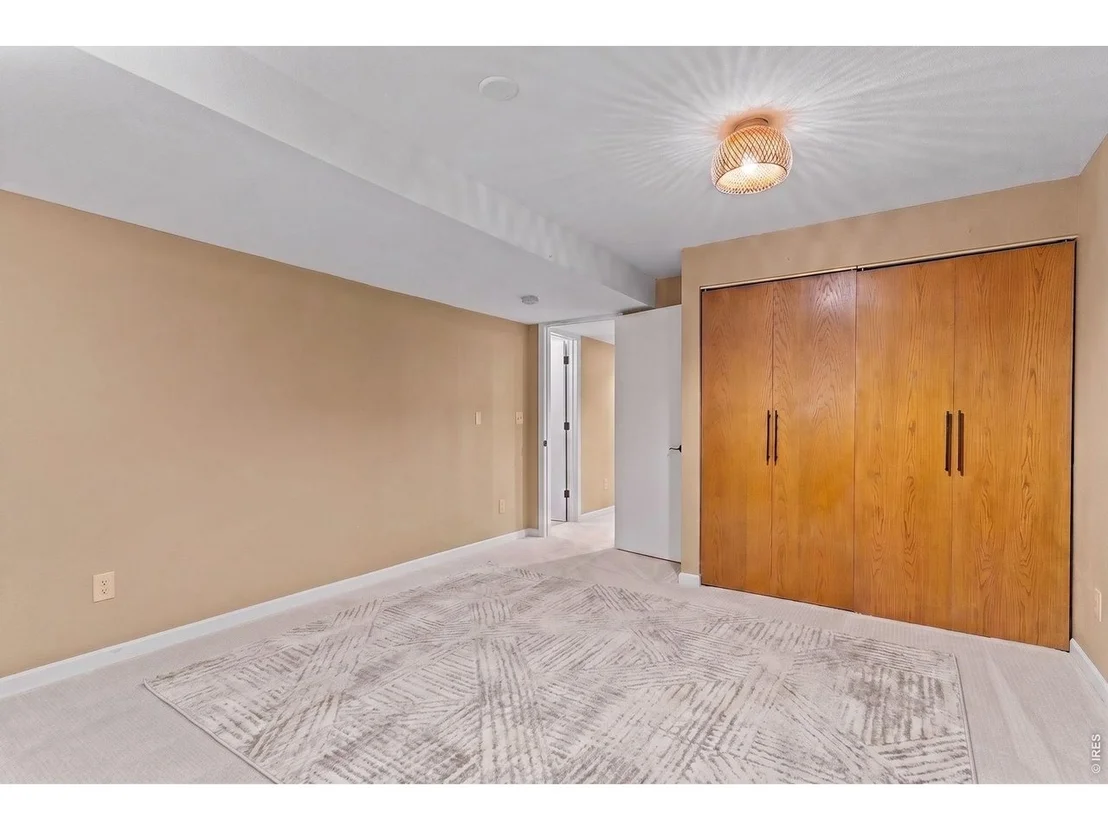 Photo of 817 Parkview Dr