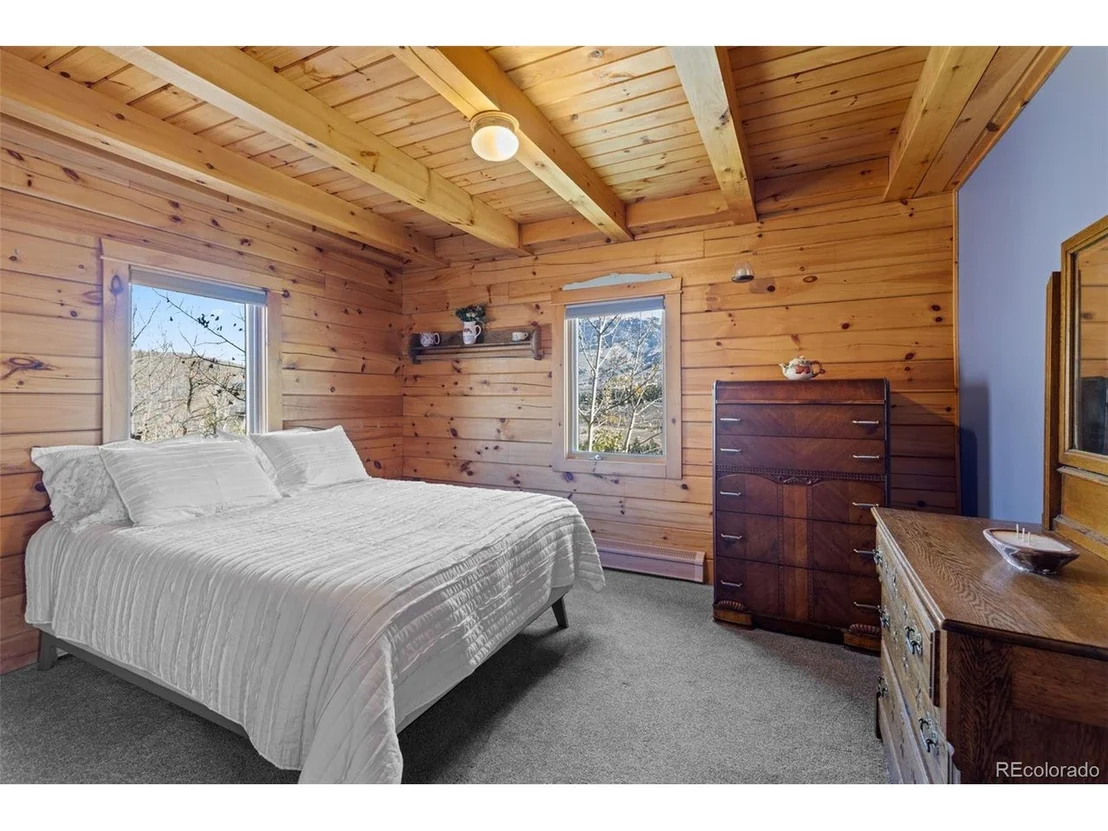Photo of 496 Blue Ridge Rd