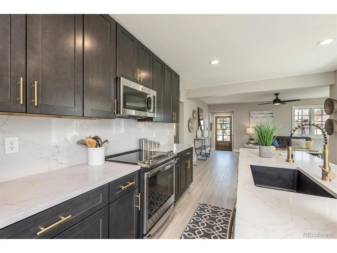 Photo of 3343 Lowell Blvd