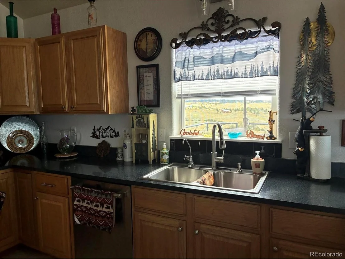Photo of 136 Arapahoe Cir
