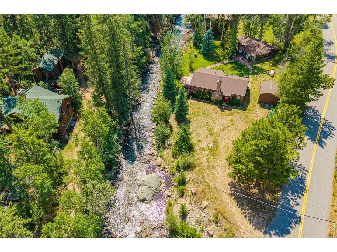 Photo of 259 Riverside Dr