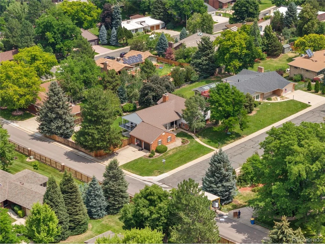 Photo of 1 Hillside Dr