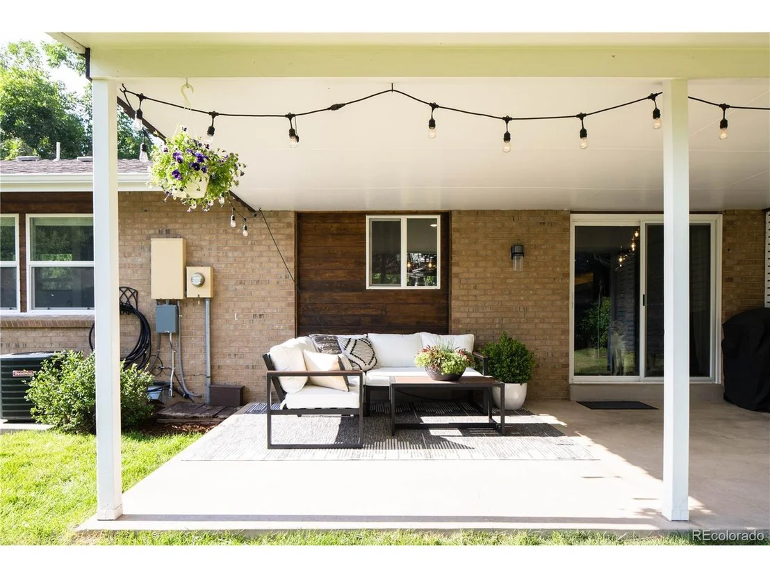 Photo of 8710 E Easter Pl