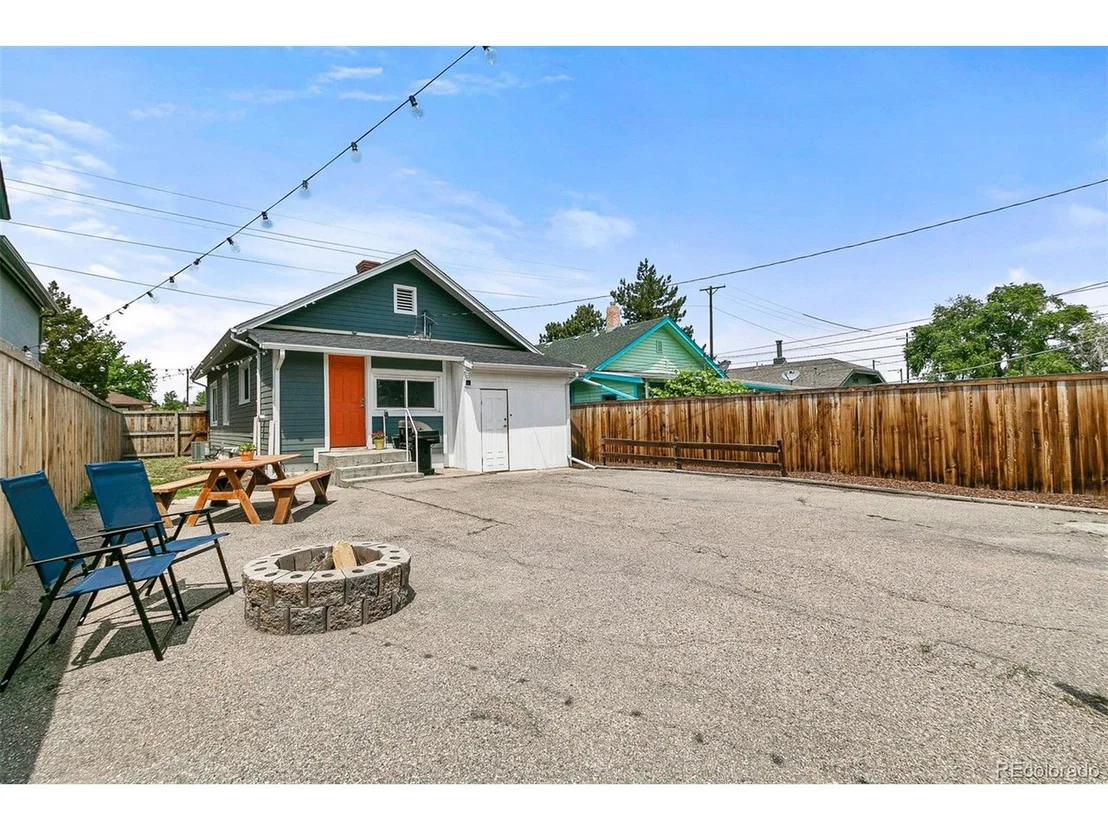 Photo of 3954 Sheridan Blvd