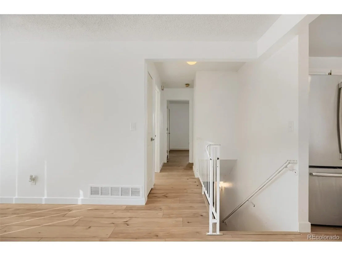 Photo of 1215 Devonshire Ct