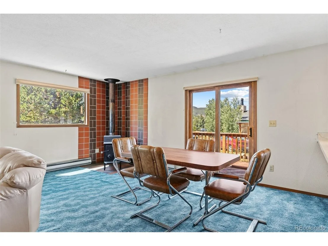 Photo of 143 Meadow Dr