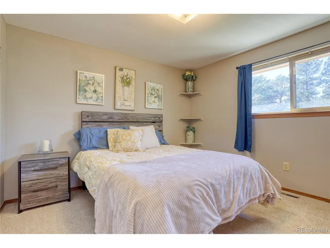 Photo of 37700 Sable Ridge Rd
