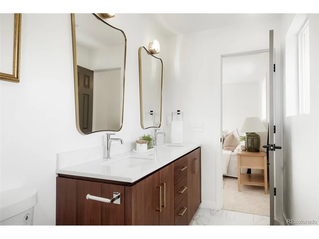 Photo of 3352 Vivian Dr