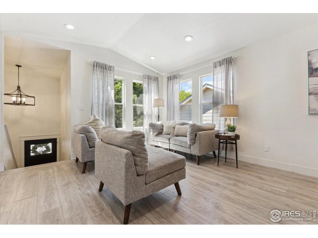 Photo of 824 Aztec Dr