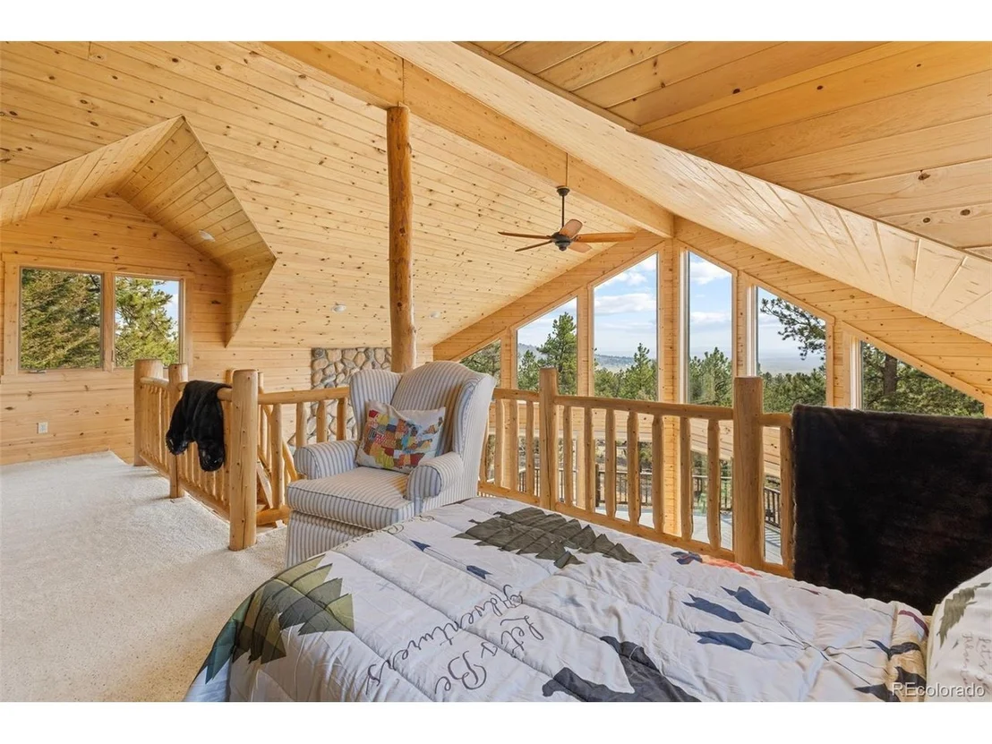 Photo of 559 Bellows Rd