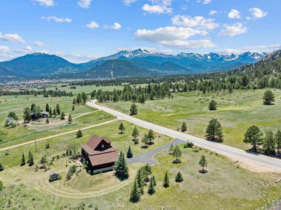 Photo of 2180 Devils Gulch Rd