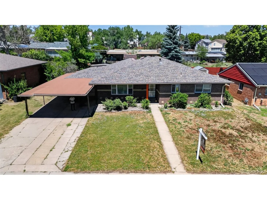 Photo of 7981 Robin Ln