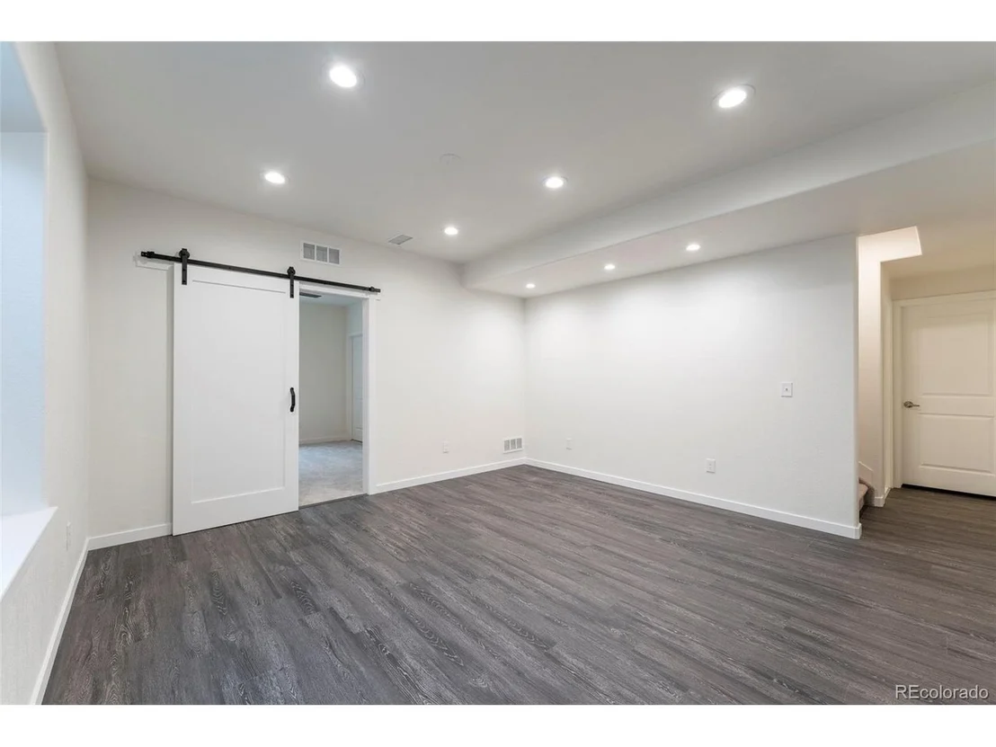 Photo of 4211 Riverwalk Cir