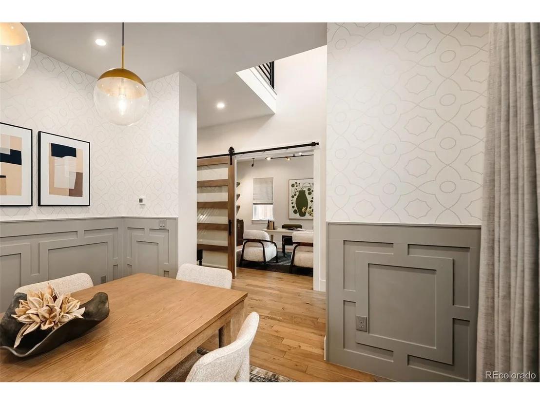 Photo of 20 Ivanhoe St