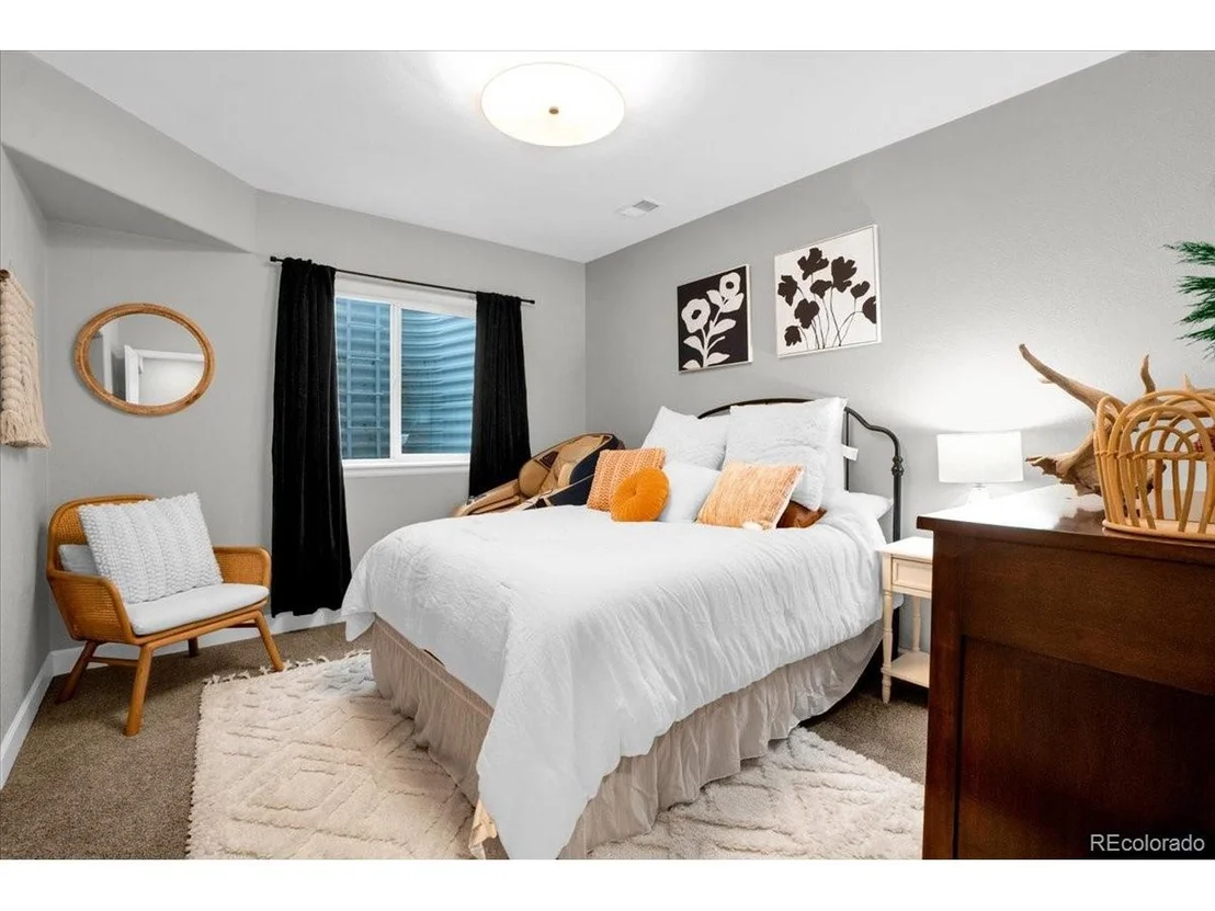 Photo of 970 White Leaf Cir