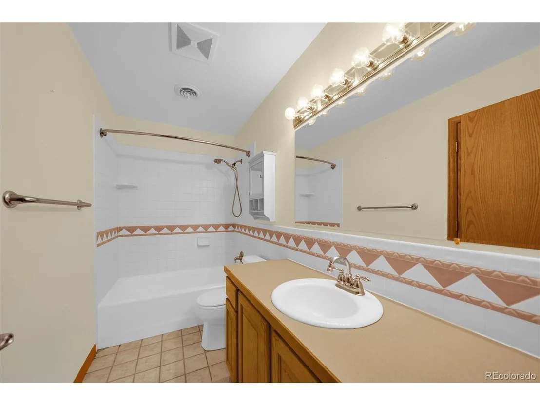 Photo of 74 Bachar Dr