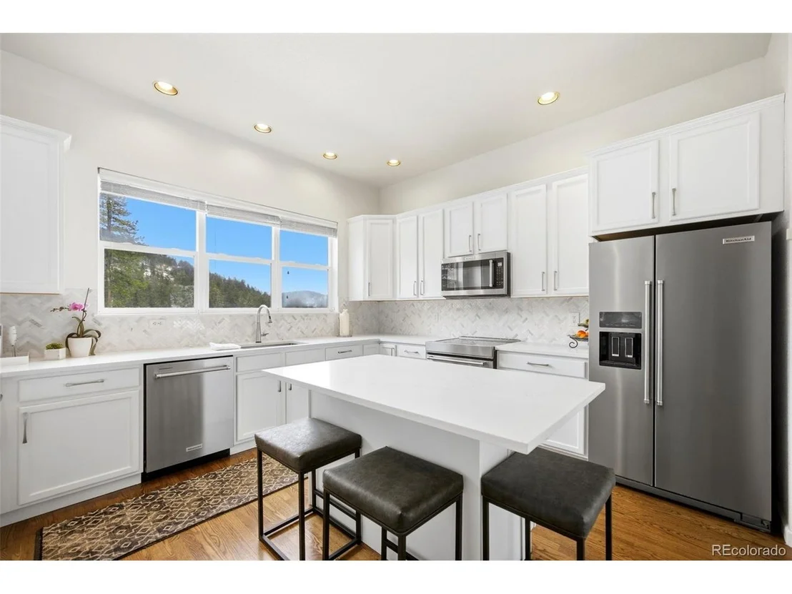 Photo of 7291 Brook Forest Dr