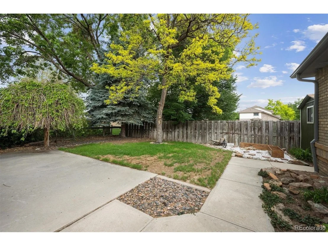 Photo of 6928 Iris St