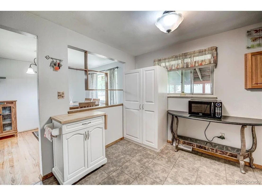Photo of 6810 W 75th Pl