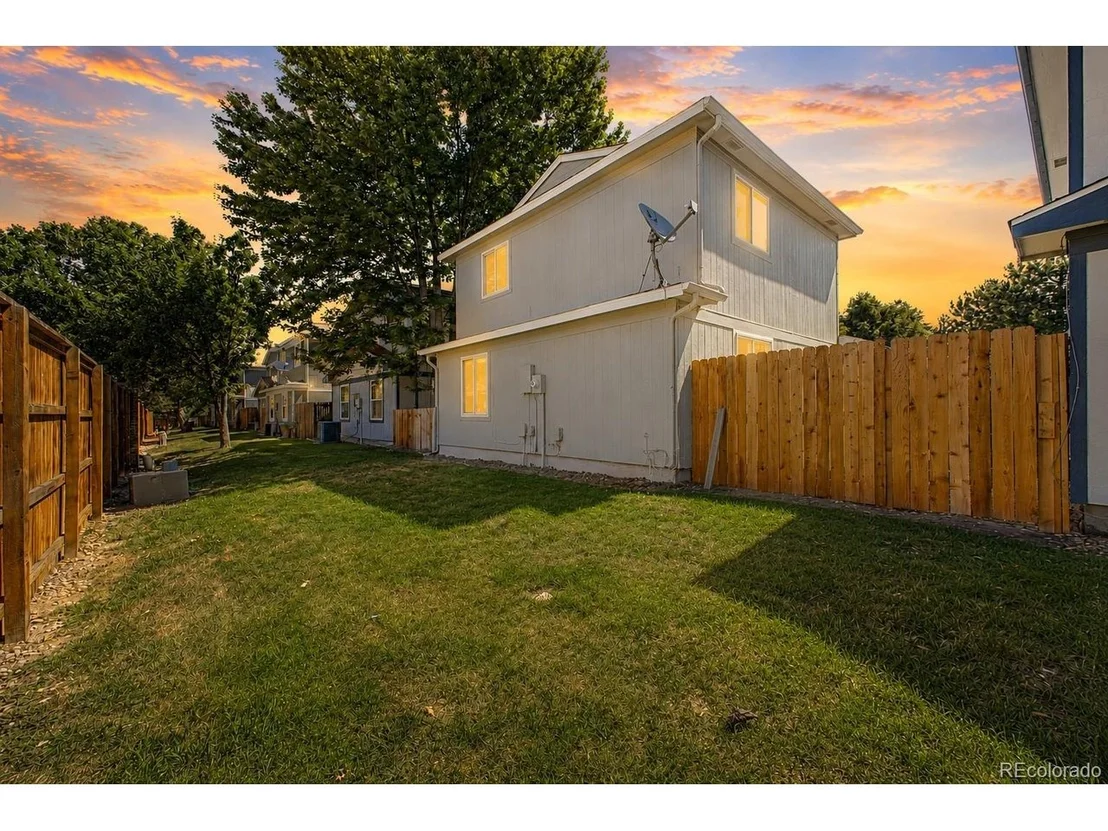 Photo of 9331 Gray Ct