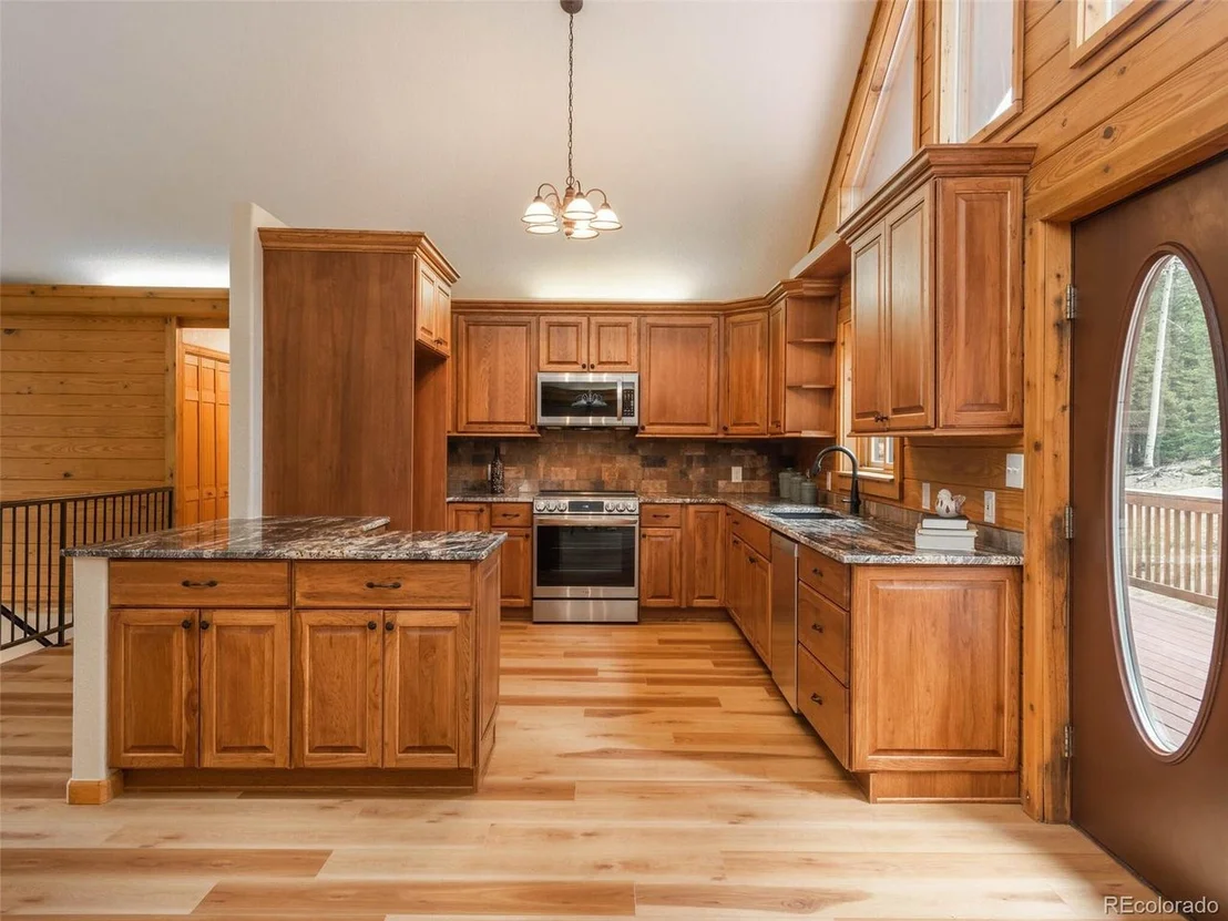 Photo of 225 Bear Claw Ln