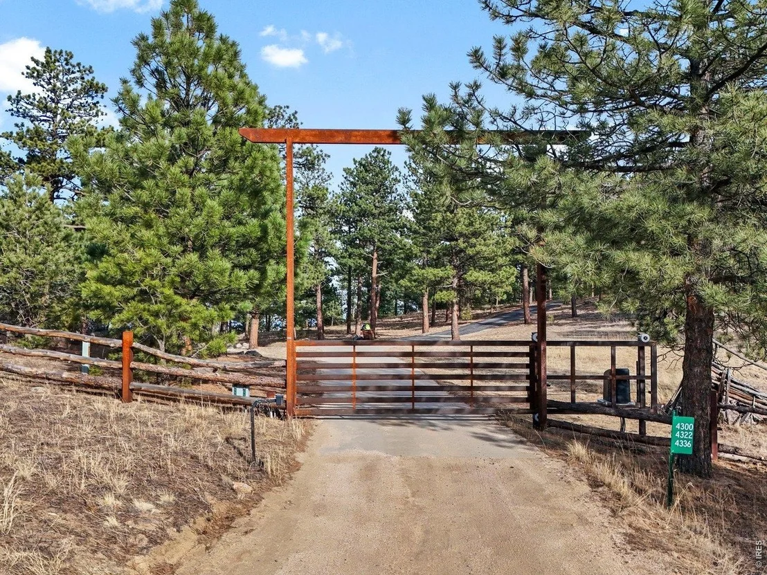 Photo of 4300 Sunshine Canyon Dr