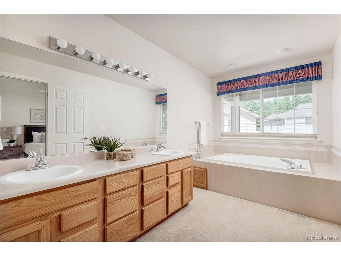 Photo of 3969 Lee Cir