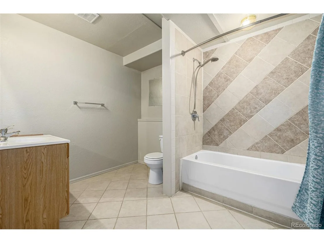 Photo of 7593 E 130th Cir