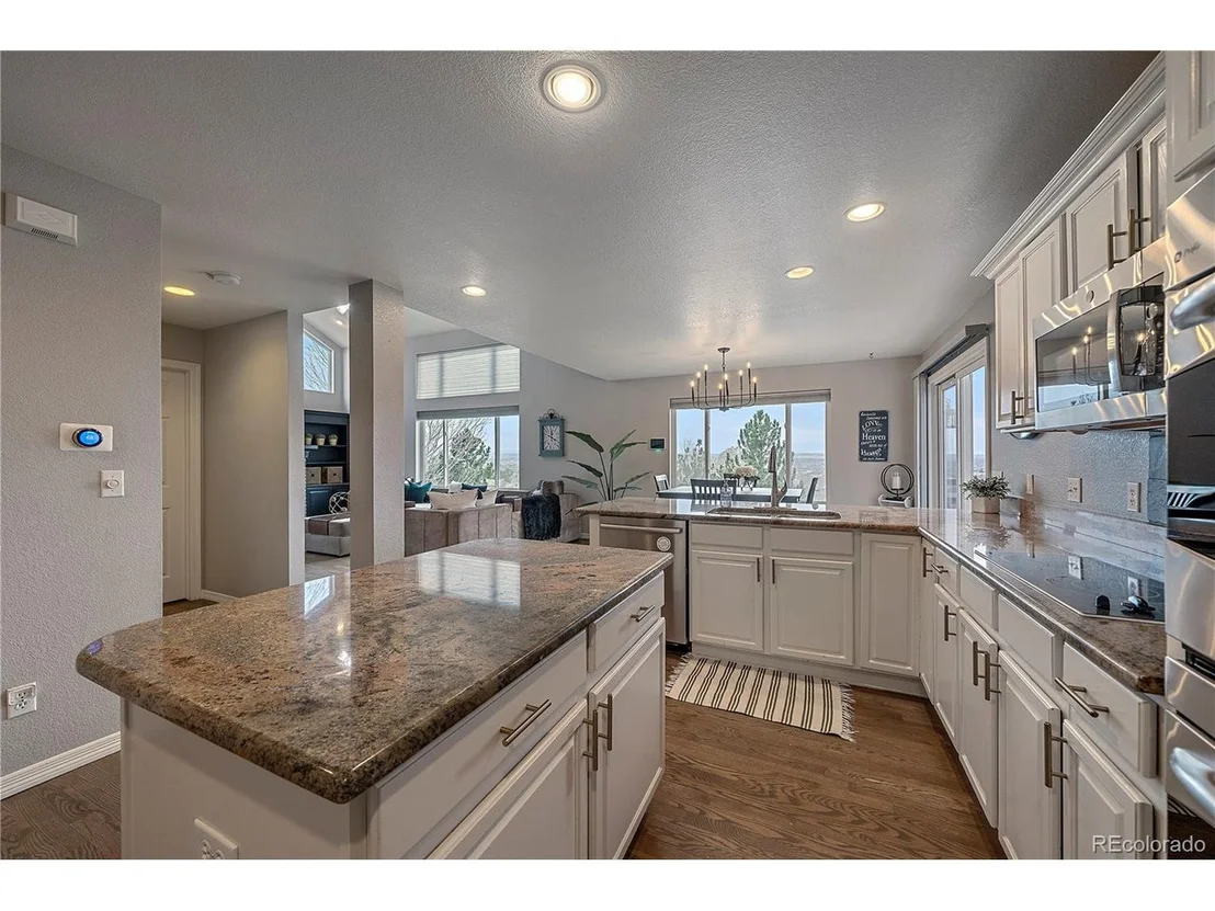 Photo of 10755 Foothill Way
