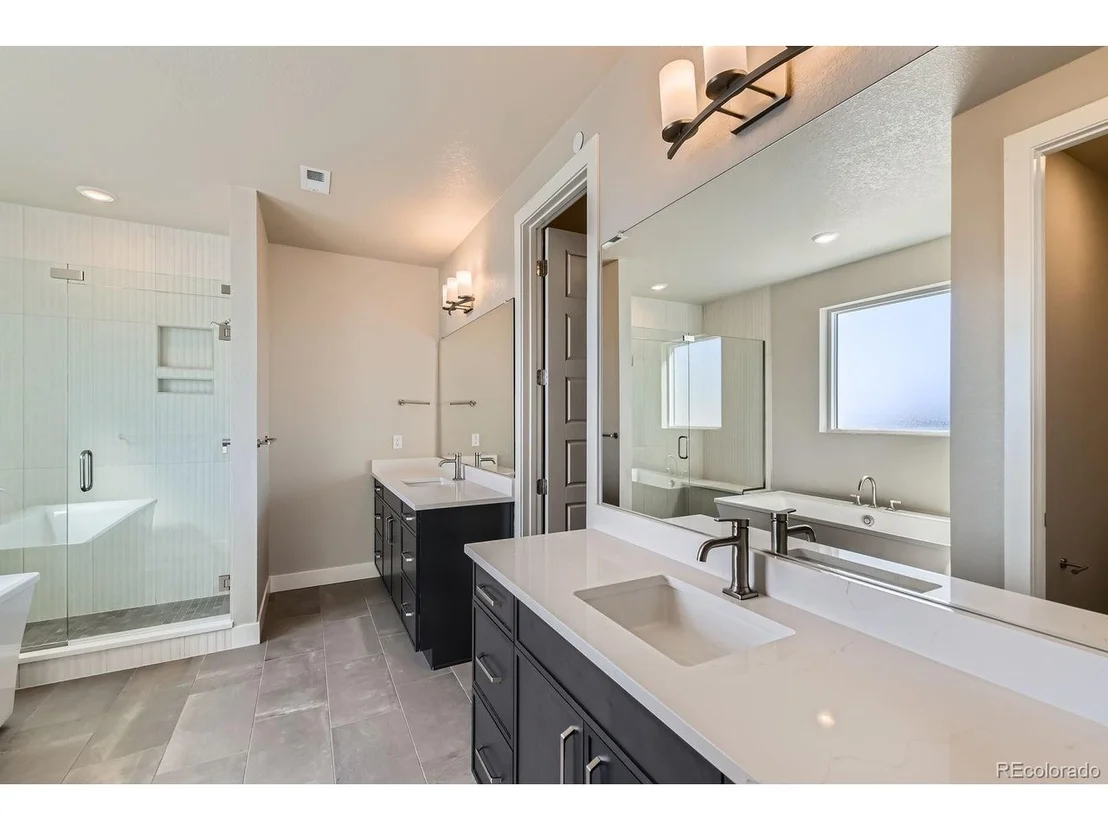 Photo of 16599 Peak Way