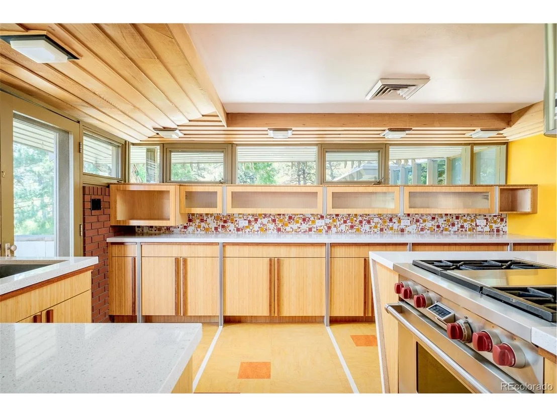 Photo of 14596 Foothill Rd