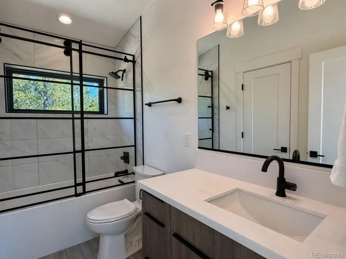 Photo of 341 Cedar Dr