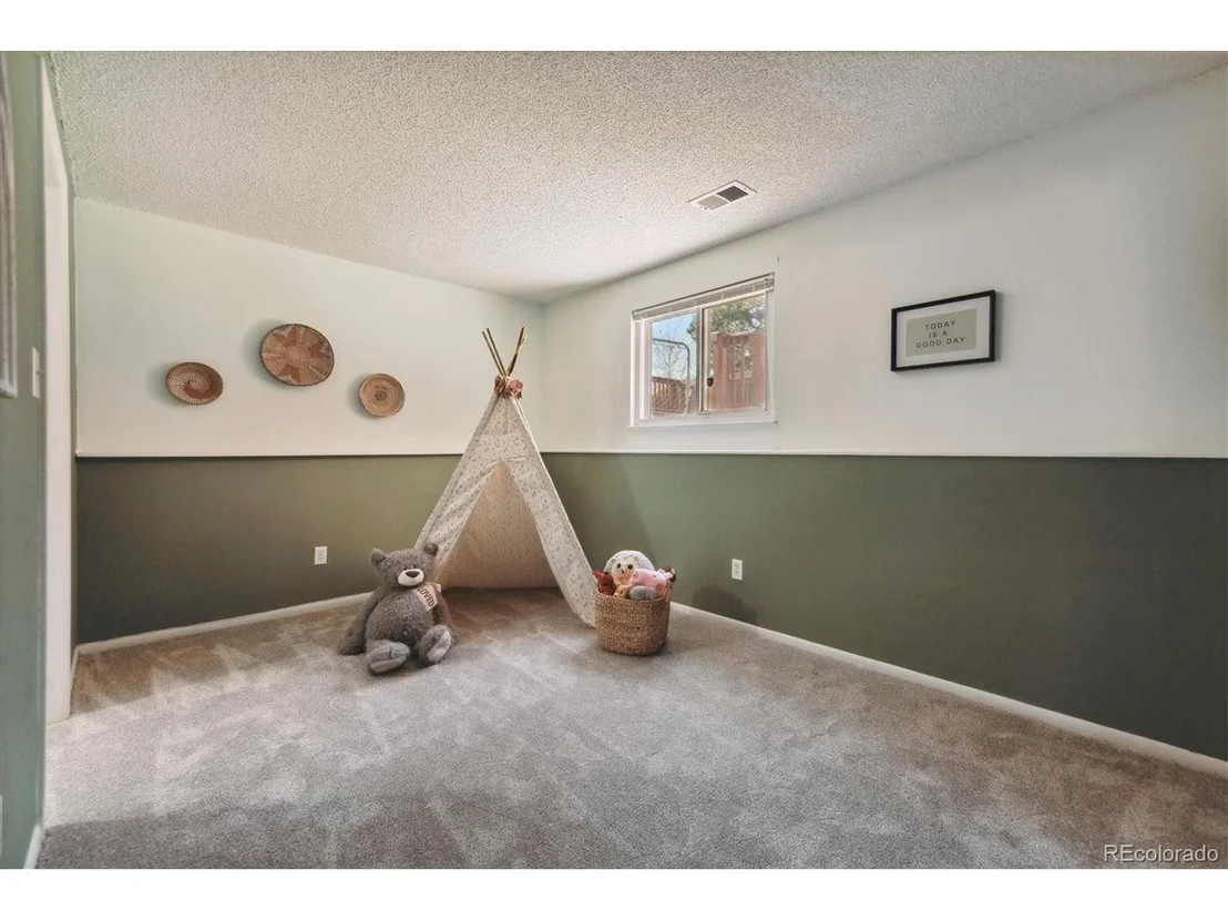 Photo of 8650 W 78th Pl