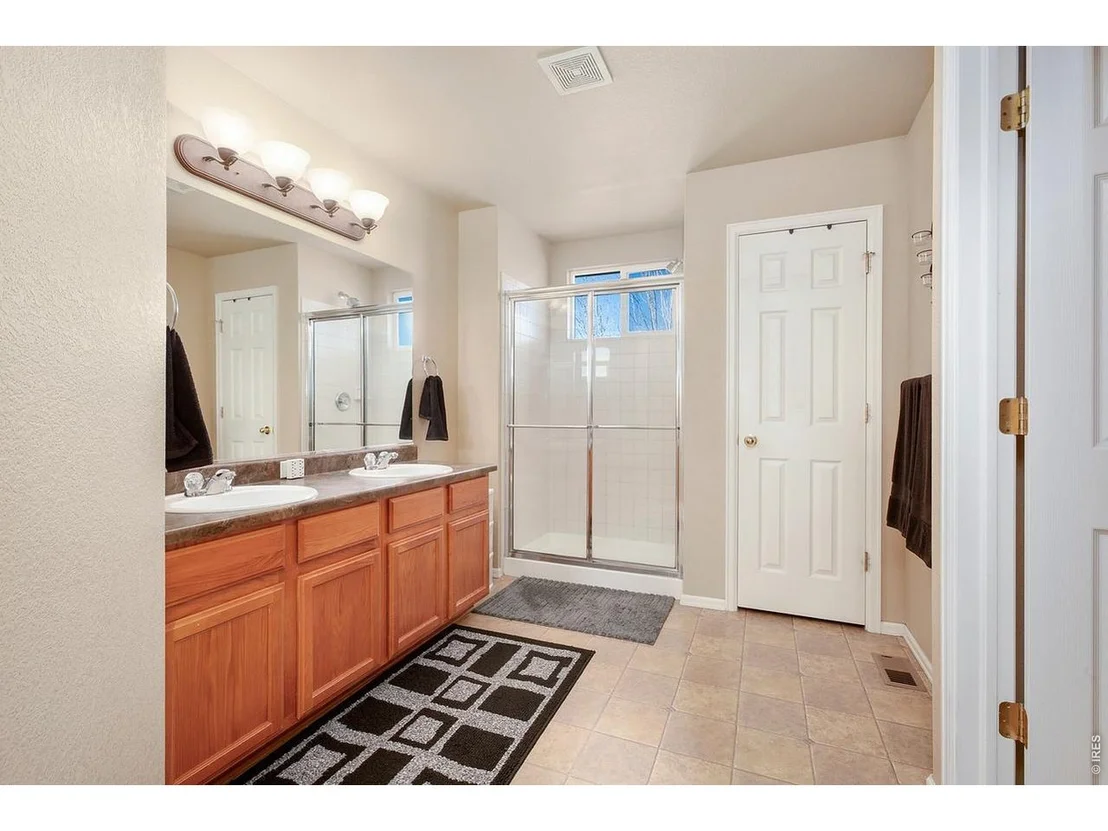 Photo of 7592 Triangle Dr