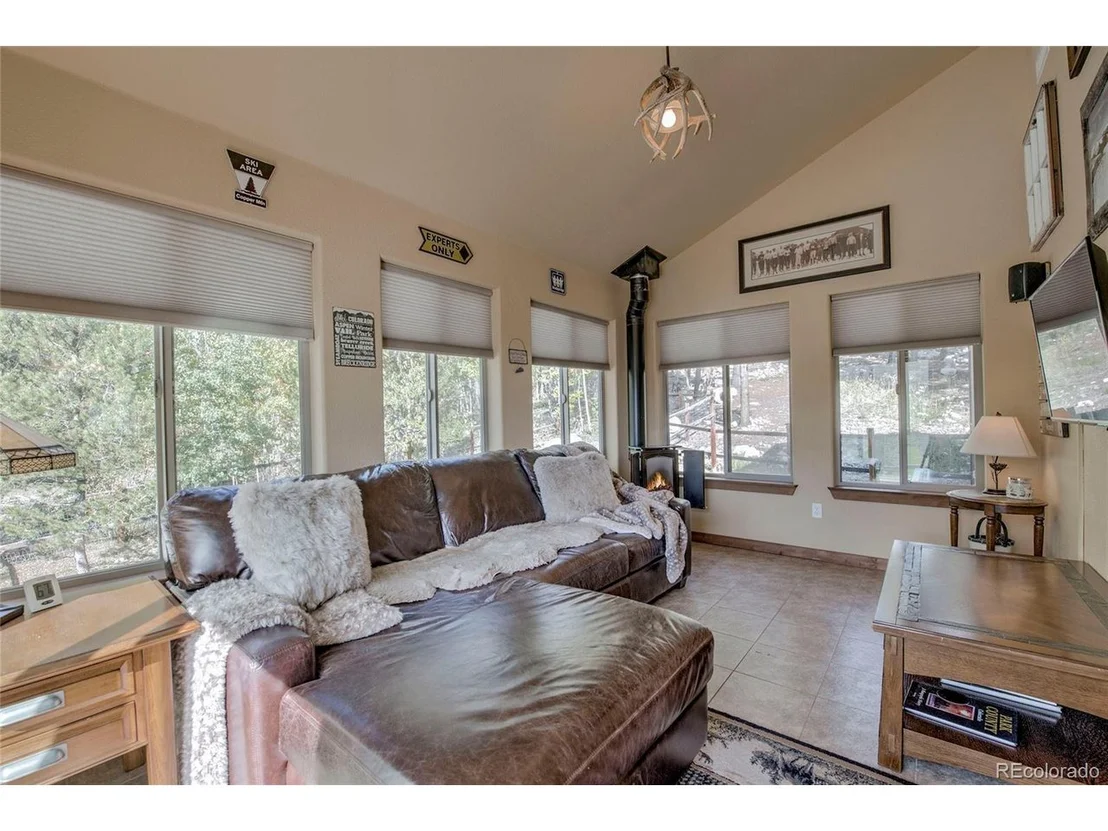 Photo of 2891 Nugget Rd