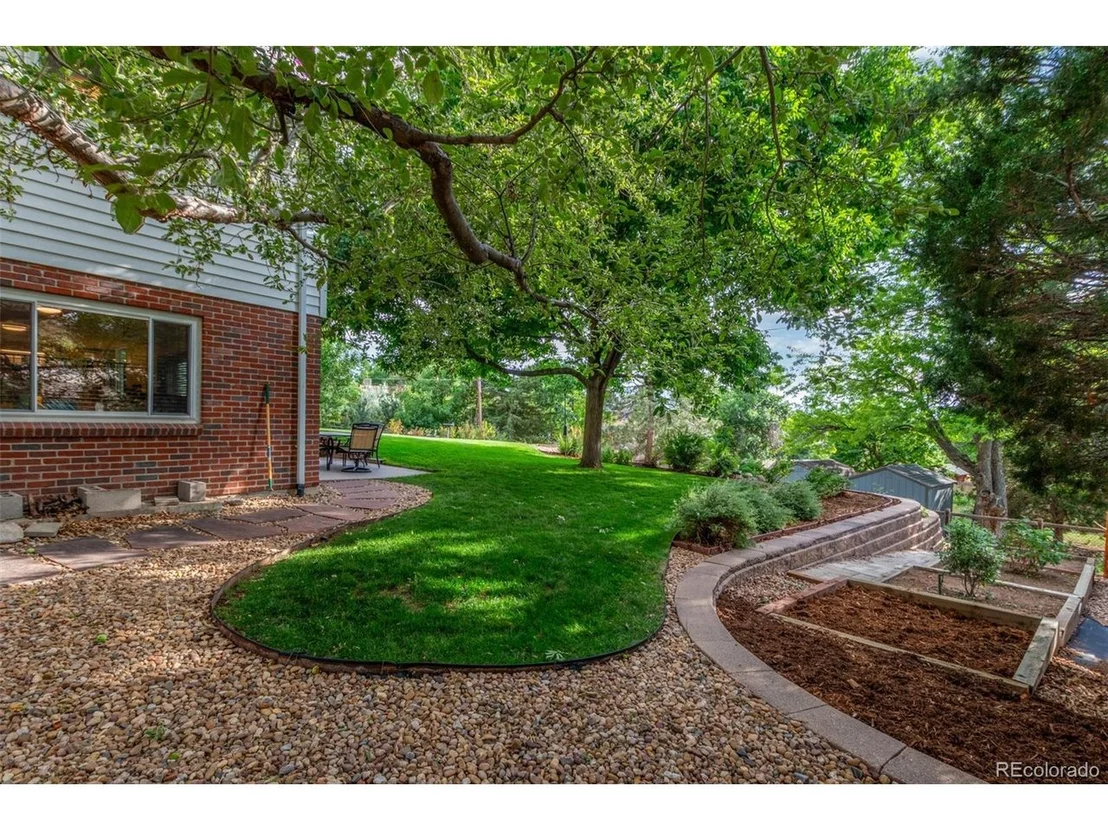 Photo of 1324 E Easter Cir