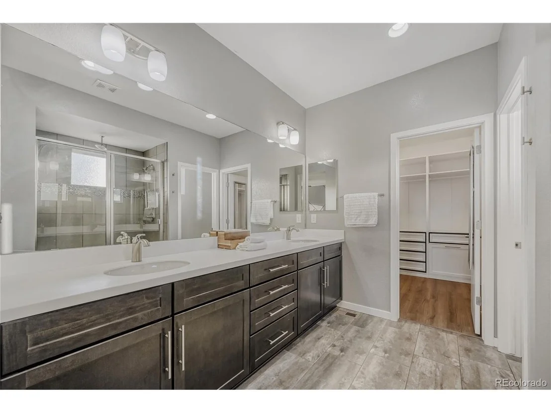 Photo of 37 Starlight Cir