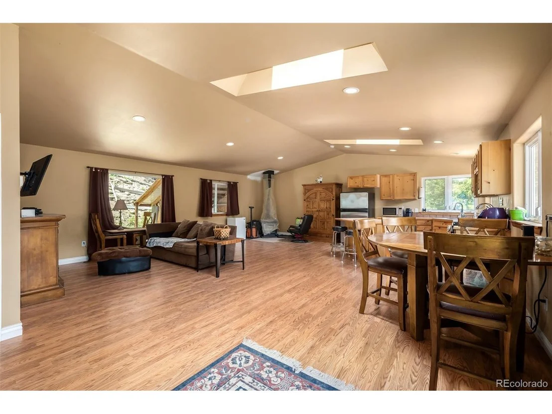Photo of 2655 Gamble Gulch Rd