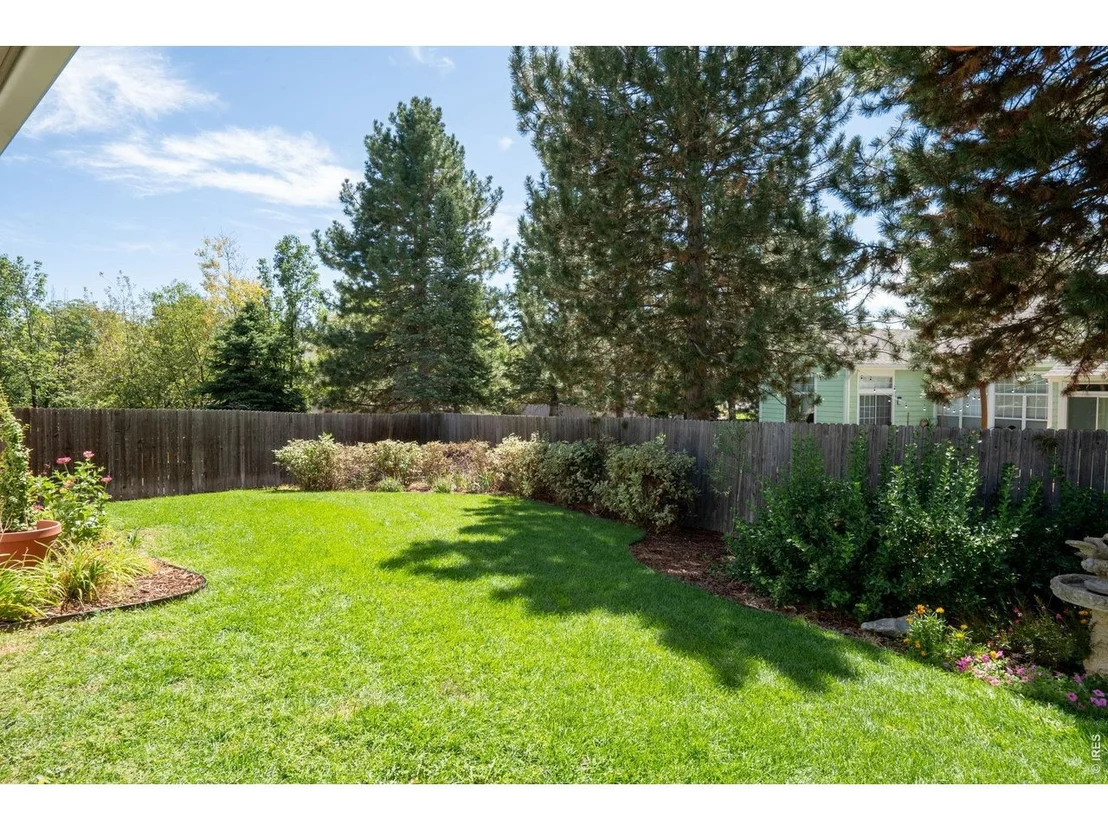 Photo of 9837 Grove Cir