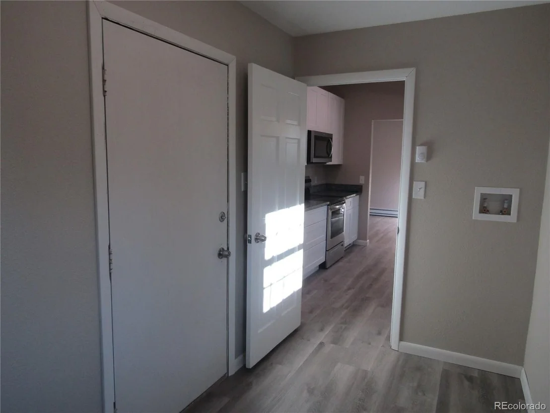 Photo of 2320 E Emerson