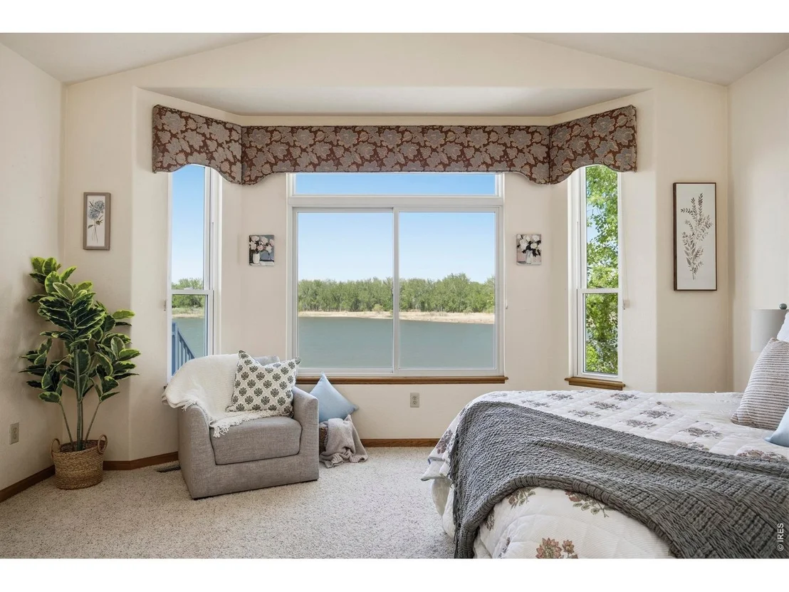 Photo of 510 Lakeside Pl