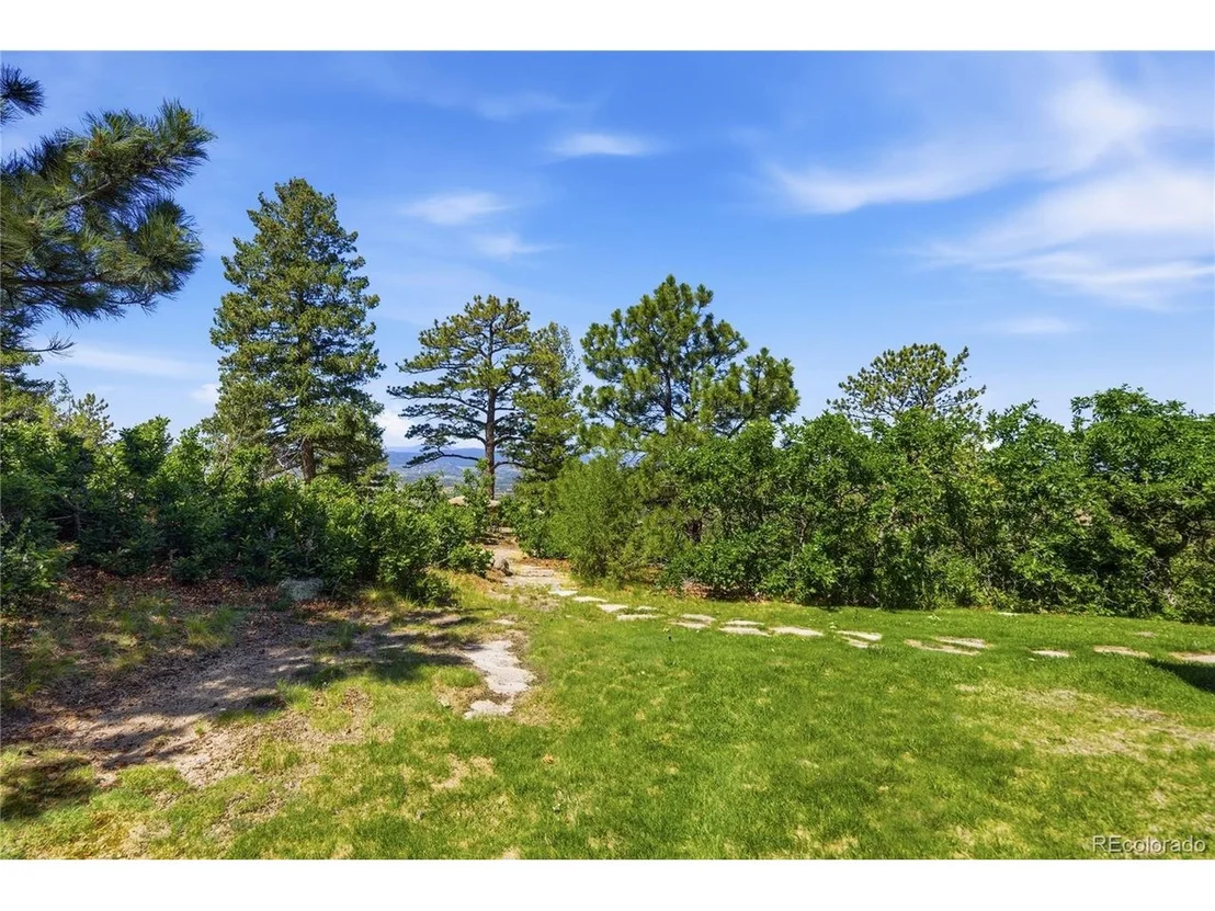 Photo of 602 Cliffgate Ln