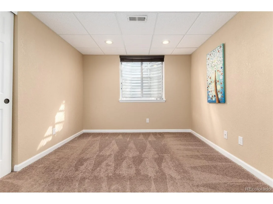 Photo of 8472 Bluegrass Cir